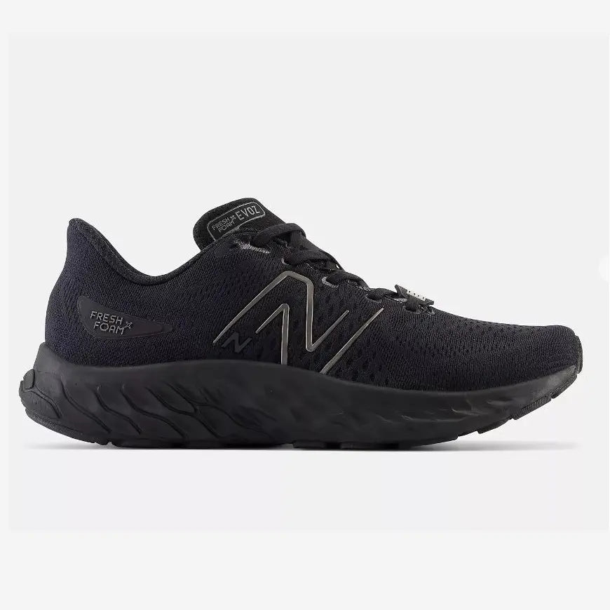New Balance MEVOZSR3 Mens Evoz shoes with Fresh Foam X midsole, black mesh upper, and slip-resistant outsole.