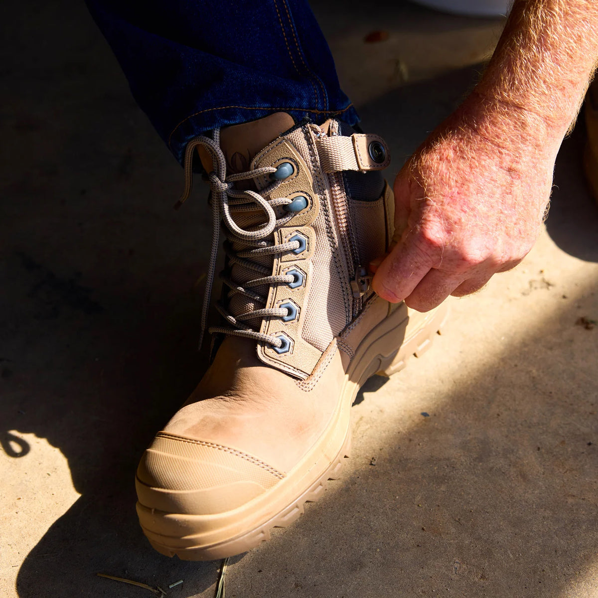 Redback CLZST Lynx Composite Toe Zip Scuff Cap Boot